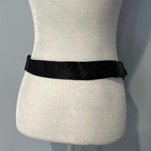 Fanny Pack Black Unisex Waist Belt Bag - Picture 3 of 5